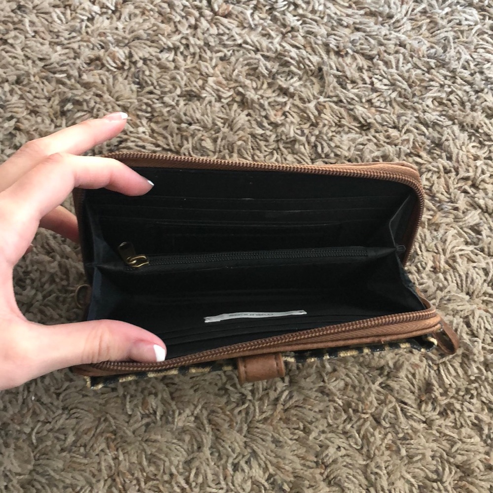 Wallet - Picture 2 of 4